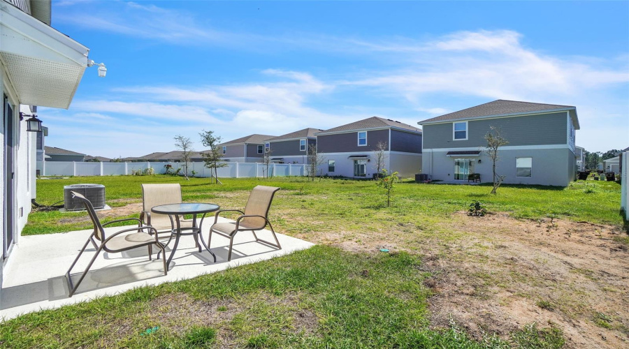 DAVENPORT, Florida 33837, 5 Bedrooms Bedrooms, ,2 BathroomsBathrooms,Residential,For Sale,DARING,0,MFRO6287071