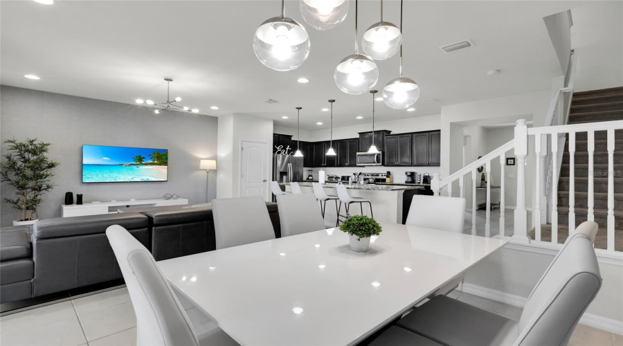 KISSIMMEE, Florida 34747, 5 Bedrooms Bedrooms, ,4 BathroomsBathrooms,Residential,For Sale,SYDNEY,0,MFRO6287502