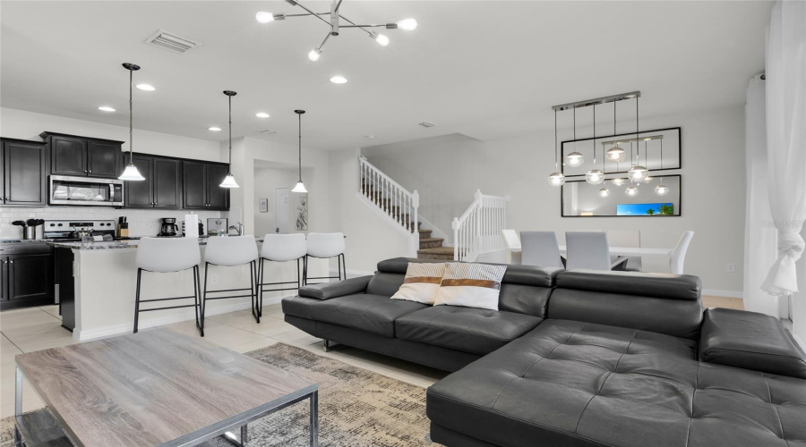 KISSIMMEE, Florida 34747, 5 Bedrooms Bedrooms, ,4 BathroomsBathrooms,Residential,For Sale,SYDNEY,0,MFRO6287502