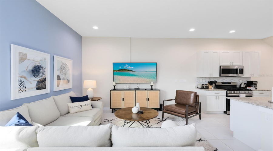 KISSIMMEE, Florida 34747, 3 Bedrooms Bedrooms, ,3 BathroomsBathrooms,Residential,For Sale,SUNFLOWER,0,MFRO6283841