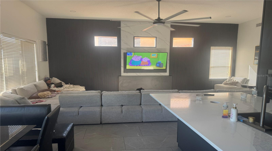 DAVENPORT, Florida 33837, 6 Bedrooms Bedrooms, ,5 BathroomsBathrooms,Residential,For Sale,CHELSEA,0,MFRTB8358450
