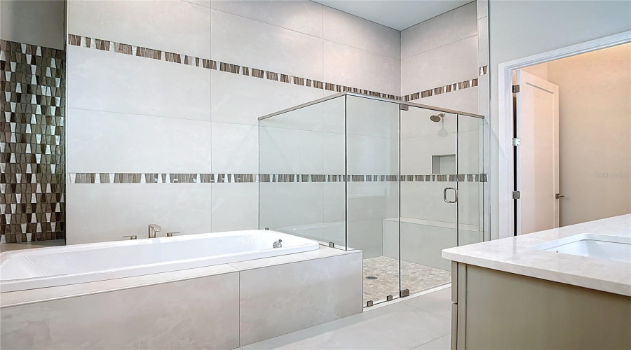 KISSIMMEE, Florida 34747, 7 Bedrooms Bedrooms, ,7 BathroomsBathrooms,Residential,For Sale,JACK NICKLAUS,0,MFRO6278502