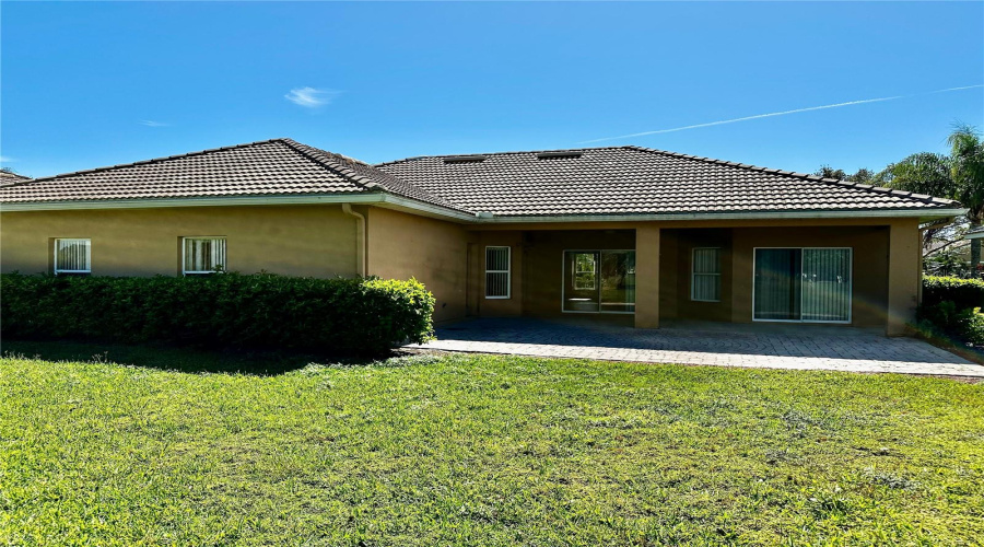 Kissimmee, Florida 34746, 4 Bedrooms Bedrooms, ,2 Bathroomsbathrooms,Residential,For Sale,Winding,Mfrs5121962