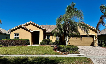 KISSIMMEE, Florida 34746, 4 Bedrooms Bedrooms, ,2 BathroomsBathrooms,Residential,For Sale,WINDING,0,MFRS5121962