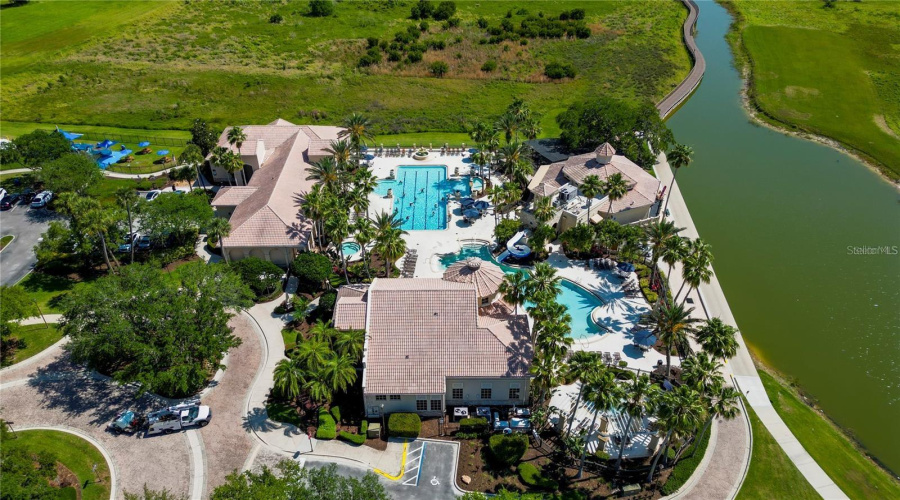 KISSIMMEE, Florida 34746, 4 Bedrooms Bedrooms, ,2 BathroomsBathrooms,Residential,For Sale,WINDING,0,MFRS5121962