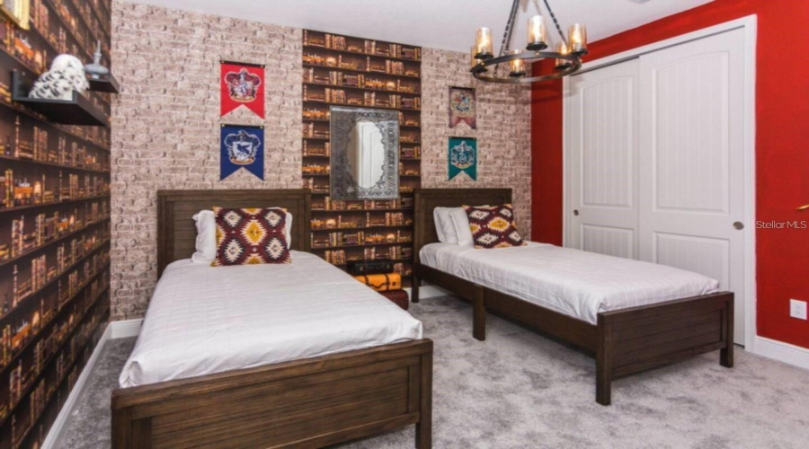 KISSIMMEE, Florida 34747, 5 Bedrooms Bedrooms, ,5 BathroomsBathrooms,Residential,For Sale,AUBURN,0,MFRO6287455