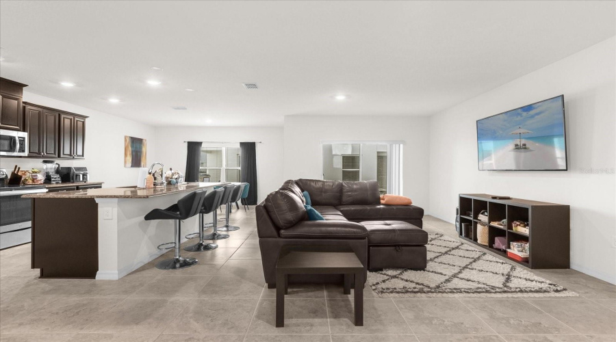 KISSIMMEE, Florida 34746, 3 Bedrooms Bedrooms, ,2 BathroomsBathrooms,Residential,For Sale,BEAUTE,0,MFRO6217438