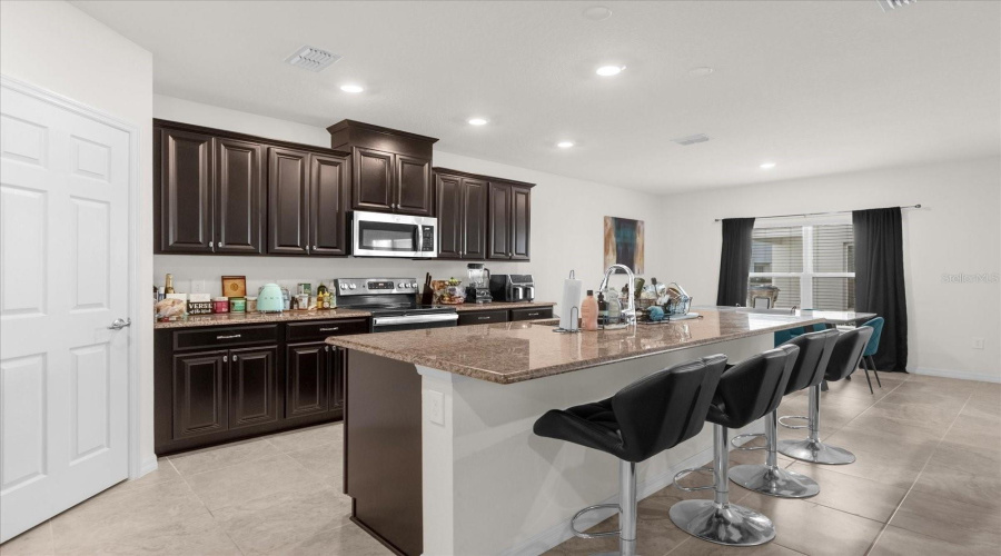 KISSIMMEE, Florida 34746, 3 Bedrooms Bedrooms, ,2 BathroomsBathrooms,Residential,For Sale,BEAUTE,0,MFRO6217438