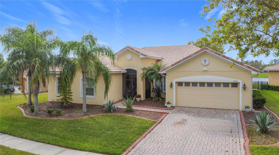 KISSIMMEE, Florida 34746, 4 Bedrooms Bedrooms, ,3 BathroomsBathrooms,Residential,For Sale,WINDING,0,MFRS5122119
