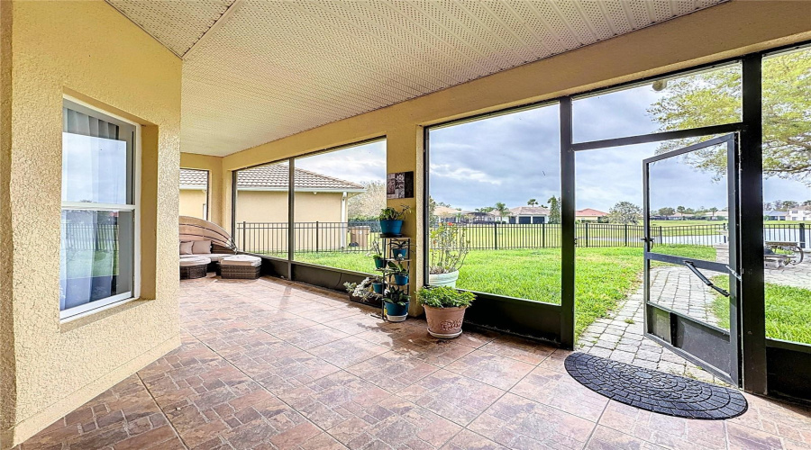 KISSIMMEE, Florida 34746, 4 Bedrooms Bedrooms, ,3 BathroomsBathrooms,Residential,For Sale,WINDING,0,MFRS5122119