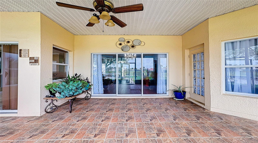 KISSIMMEE, Florida 34746, 4 Bedrooms Bedrooms, ,3 BathroomsBathrooms,Residential,For Sale,WINDING,0,MFRS5122119