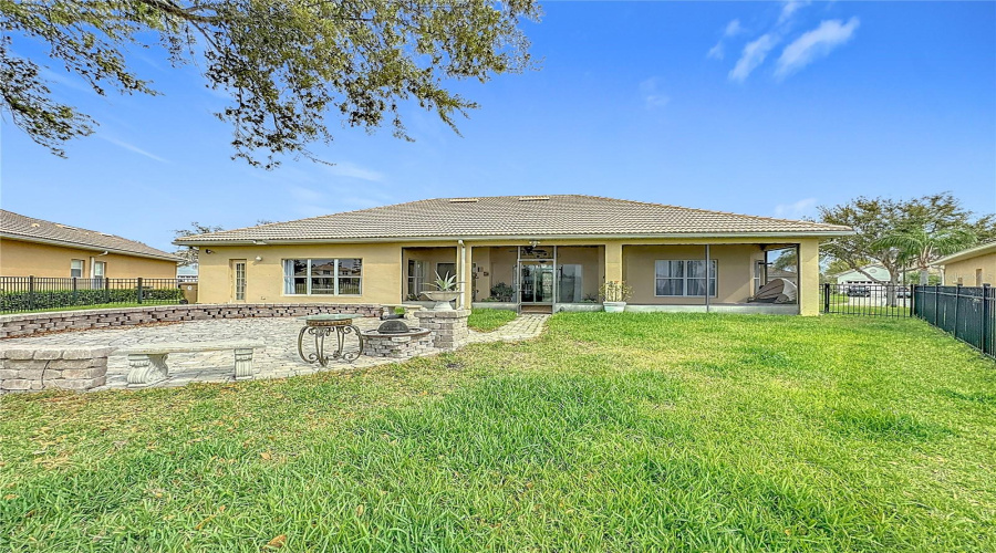 KISSIMMEE, Florida 34746, 4 Bedrooms Bedrooms, ,3 BathroomsBathrooms,Residential,For Sale,WINDING,0,MFRS5122119