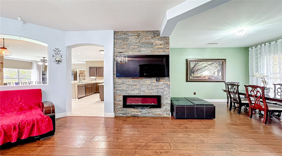 KISSIMMEE, Florida 34746, 4 Bedrooms Bedrooms, ,3 BathroomsBathrooms,Residential,For Sale,WINDING,0,MFRS5122119