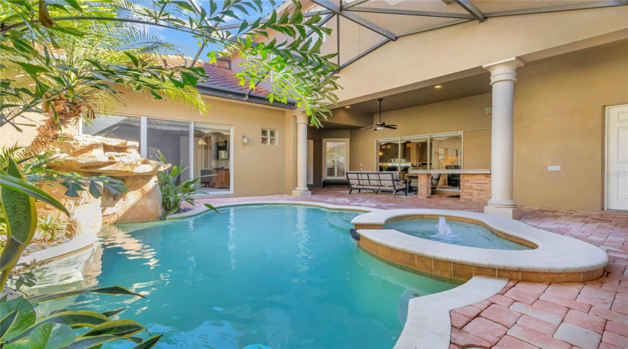 Lagoon Style Pool For The Ultimate Retreat