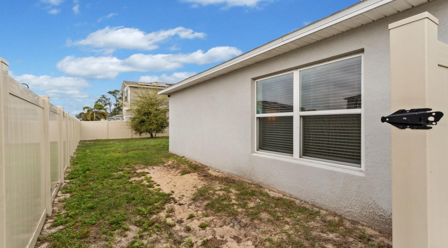 Davenport, Florida 33837, 3 Bedrooms Bedrooms, ,2 Bathroomsbathrooms,Residential,For Sale,Bullrush,Mfro6287832