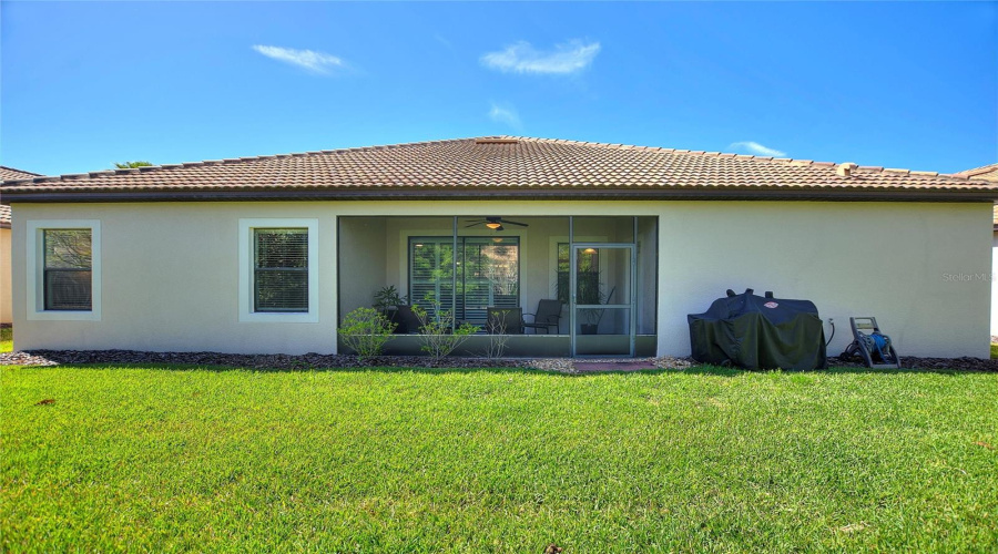 Davenport, Florida 33896, 4 Bedrooms Bedrooms, ,3 Bathroomsbathrooms,Residential,For Sale,Gleneagles Ln,Mfrs5122169