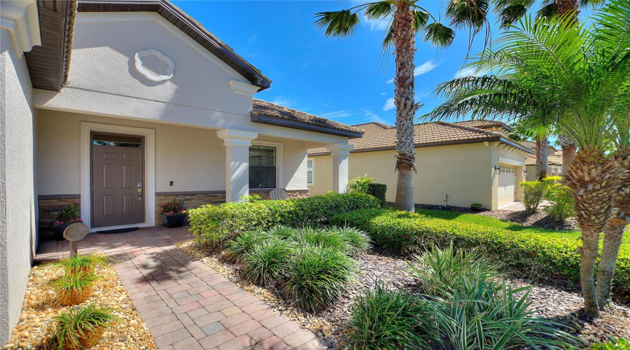 Davenport, Florida 33896, 4 Bedrooms Bedrooms, ,3 Bathroomsbathrooms,Residential,For Sale,Gleneagles Ln,Mfrs5122169