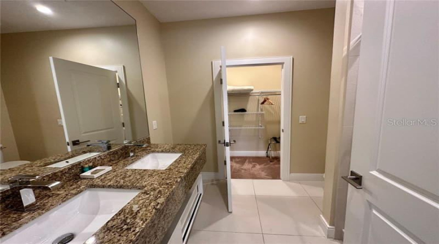 Kissimmee, Florida 34747, 4 Bedrooms Bedrooms, ,4 Bathroomsbathrooms,Residential,For Sale,Brasilia,Mfro6287989