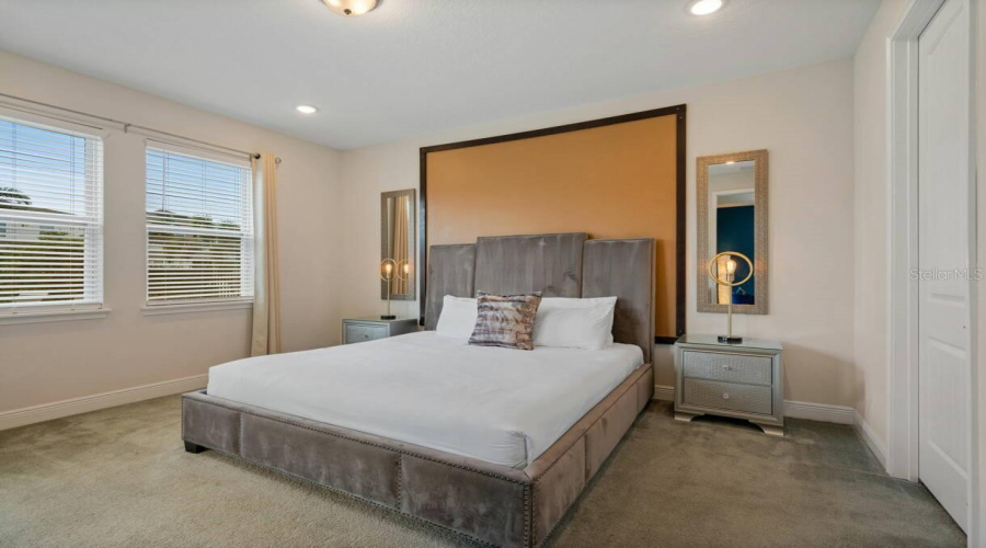 KISSIMMEE, Florida 34747, 6 Bedrooms Bedrooms, ,6 BathroomsBathrooms,Residential,For Sale,SOUTHFIELD,0,MFRS5122141