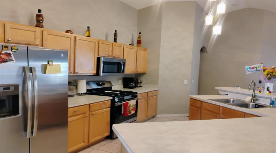 DAVENPORT, Florida 33837, 4 Bedrooms Bedrooms, ,2 BathroomsBathrooms,Residential,For Sale,SIR PHILLIPS,0,MFRS5121487
