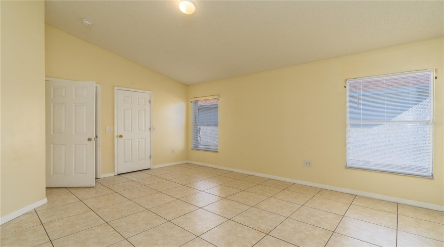 Davenport, Florida 33897, 3 Bedrooms Bedrooms, ,2 Bathroomsbathrooms,Residential,For Sale,Sonja,Mfrp4933143