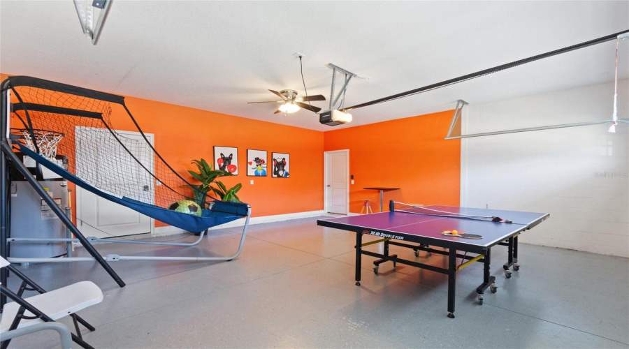 Game room in Garage
