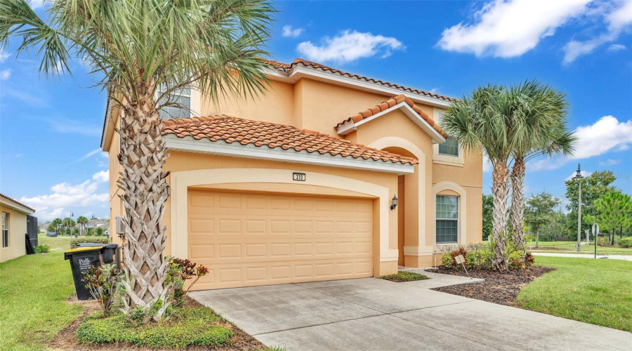 Davenport, Florida 33837, 6 Bedrooms Bedrooms, ,4 Bathroomsbathrooms,Residential,For Sale,Cabello,Mfrl4947097