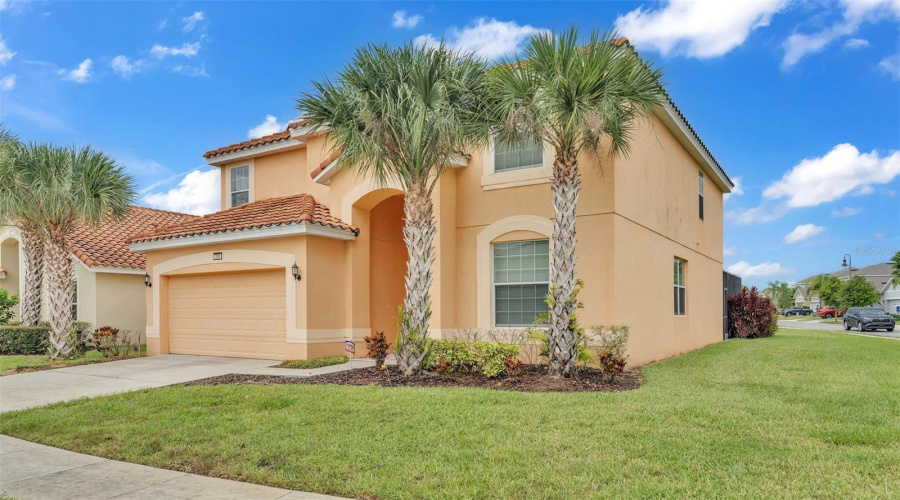 Davenport, Florida 33837, 6 Bedrooms Bedrooms, ,4 Bathroomsbathrooms,Residential,For Sale,Cabello,Mfrl4947097