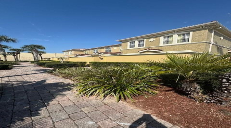 Davenport, Florida 33897, 4 Bedrooms Bedrooms, ,2 Bathroomsbathrooms,Residential,For Sale,Bella Vista,Mfro6288228