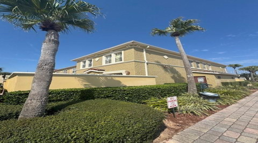 Davenport, Florida 33897, 4 Bedrooms Bedrooms, ,2 Bathroomsbathrooms,Residential,For Sale,Bella Vista,Mfro6288228