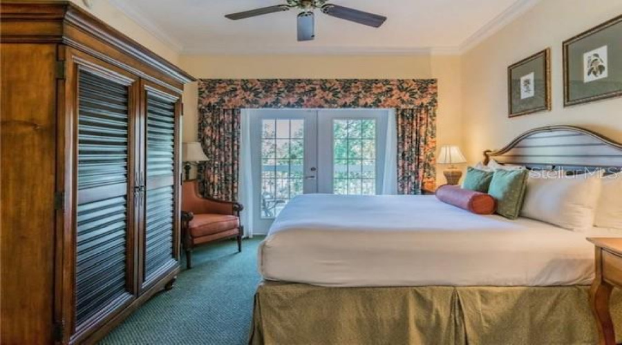 Primary suite with balcony