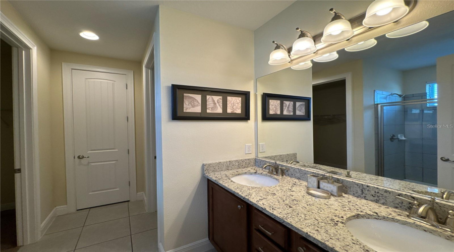 KISSIMMEE, Florida 34747, 6 Bedrooms Bedrooms, ,6 BathroomsBathrooms,Residential,For Sale,BROOKHURST,0,MFRO6288210