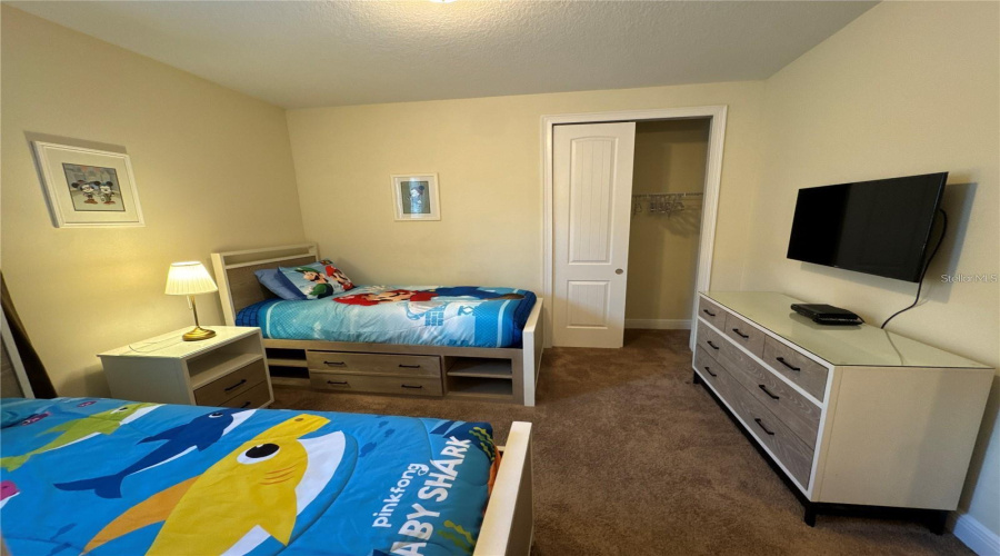KISSIMMEE, Florida 34747, 6 Bedrooms Bedrooms, ,6 BathroomsBathrooms,Residential,For Sale,BROOKHURST,0,MFRO6288210