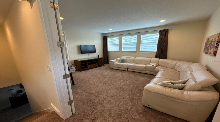 KISSIMMEE, Florida 34747, 6 Bedrooms Bedrooms, ,6 BathroomsBathrooms,Residential,For Sale,BROOKHURST,0,MFRO6288210
