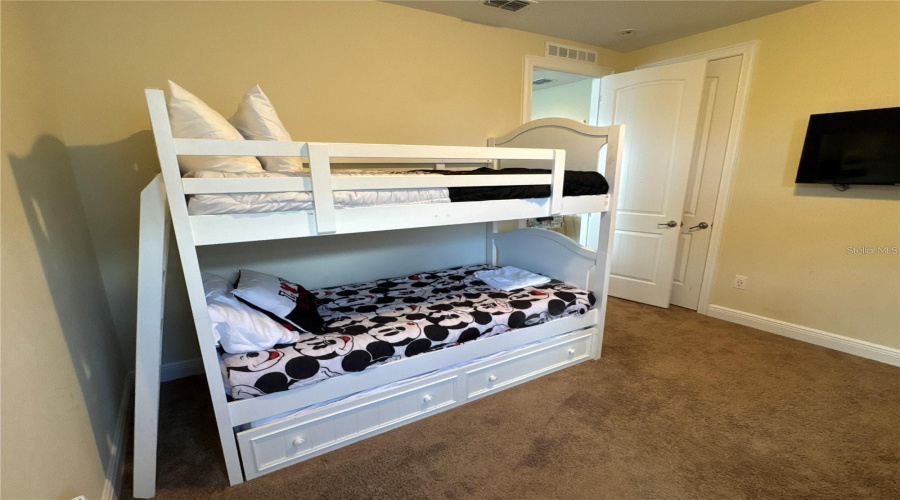 KISSIMMEE, Florida 34747, 6 Bedrooms Bedrooms, ,6 BathroomsBathrooms,Residential,For Sale,BROOKHURST,0,MFRO6288210