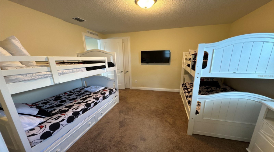 KISSIMMEE, Florida 34747, 6 Bedrooms Bedrooms, ,6 BathroomsBathrooms,Residential,For Sale,BROOKHURST,0,MFRO6288210