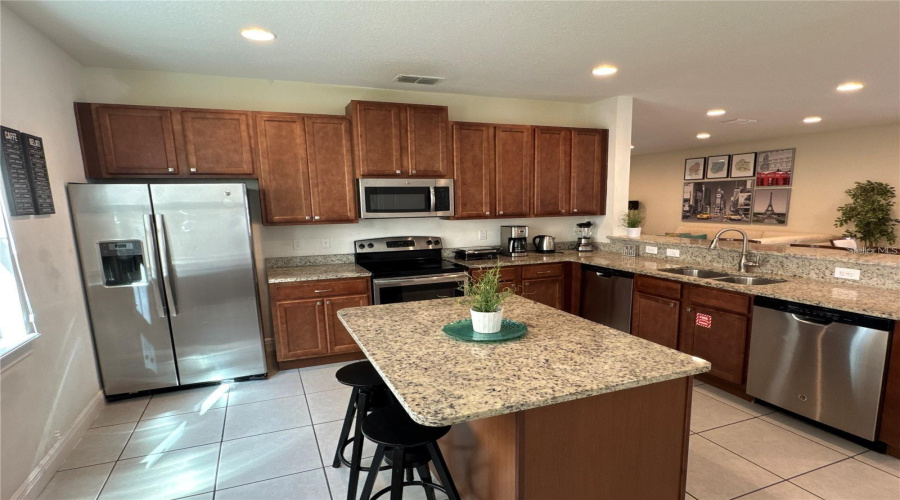 KISSIMMEE, Florida 34747, 6 Bedrooms Bedrooms, ,6 BathroomsBathrooms,Residential,For Sale,BROOKHURST,0,MFRO6288210