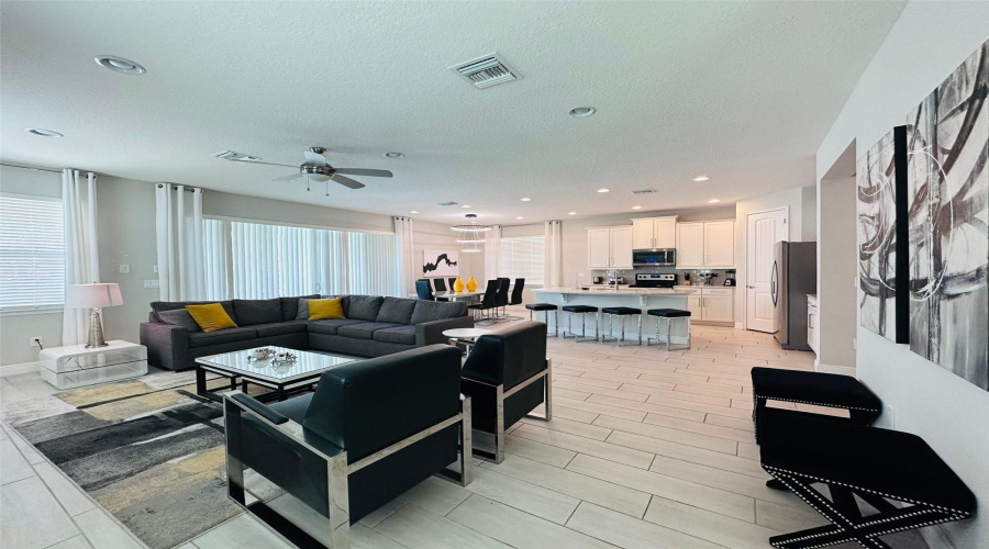 KISSIMMEE, Florida 34747, 5 Bedrooms Bedrooms, ,4 BathroomsBathrooms,Residential,For Sale,GRABEN,0,MFRO6288260
