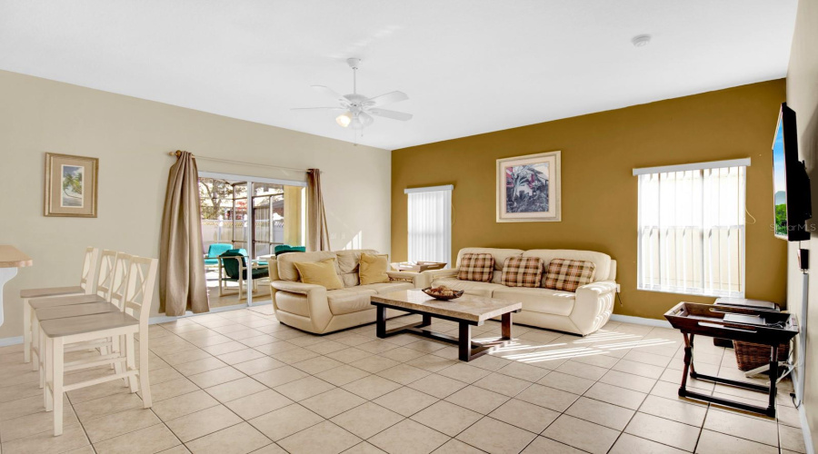 Kissimmee, Florida 34746, 5 Bedrooms Bedrooms, ,3 Bathroomsbathrooms,Residential,For Sale,Cumbrian Lakes,Mfrs5116342