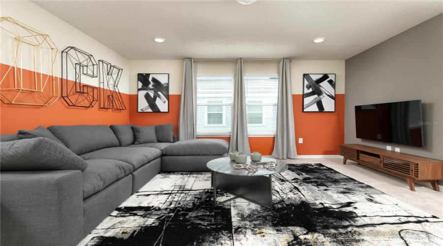 DAVENPORT, Florida 33837, 5 Bedrooms Bedrooms, ,5 BathroomsBathrooms,Residential,For Sale,OAKMOSS,0,MFRO6288236