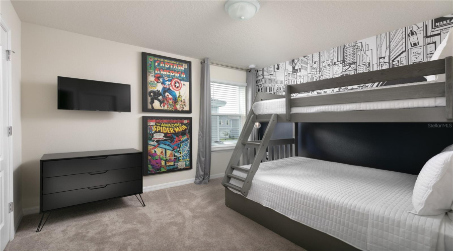 DAVENPORT, Florida 33837, 5 Bedrooms Bedrooms, ,5 BathroomsBathrooms,Residential,For Sale,OAKMOSS,0,MFRO6288236