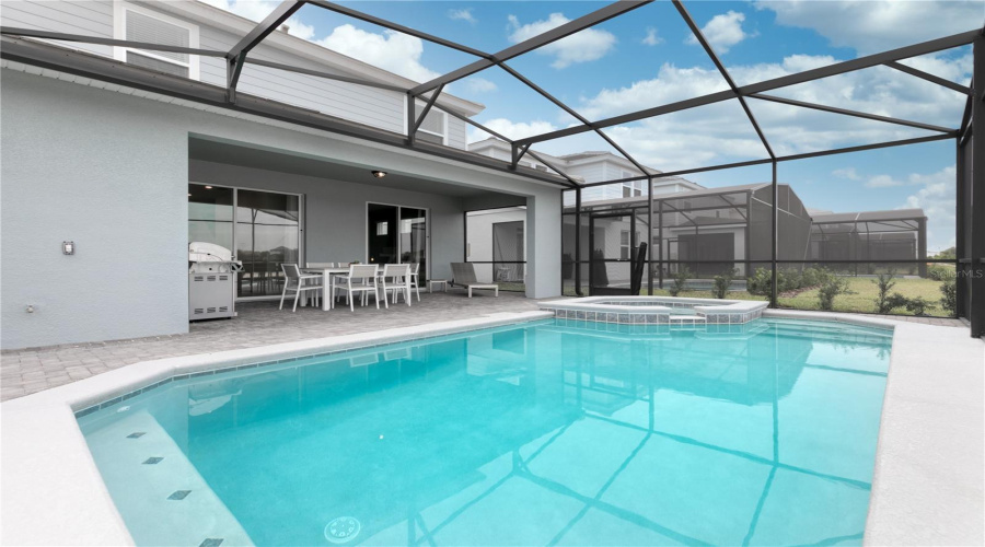 DAVENPORT, Florida 33837, 5 Bedrooms Bedrooms, ,5 BathroomsBathrooms,Residential,For Sale,OAKMOSS,0,MFRO6288236