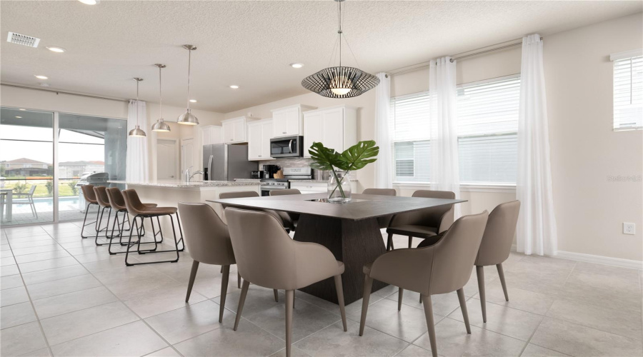 DAVENPORT, Florida 33837, 5 Bedrooms Bedrooms, ,5 BathroomsBathrooms,Residential,For Sale,OAKMOSS,0,MFRO6288236