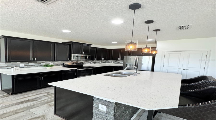 DAVENPORT, Florida 33897, 4 Bedrooms Bedrooms, ,3 BathroomsBathrooms,Residential,For Sale,TRINITY RIDGE,0,MFRO6159251