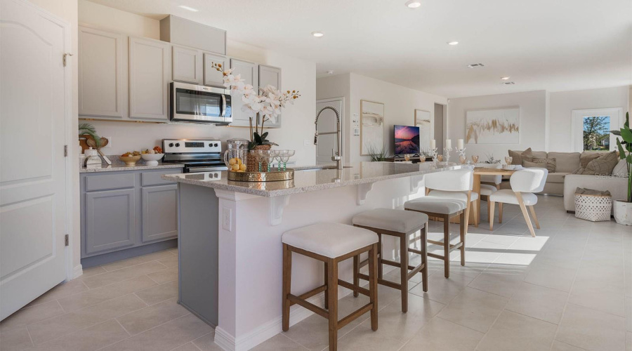 Davenport, Florida 33837, 4 Bedrooms Bedrooms, ,2 Bathroomsbathrooms,Residential,For Sale,Partington,Mfro6288304