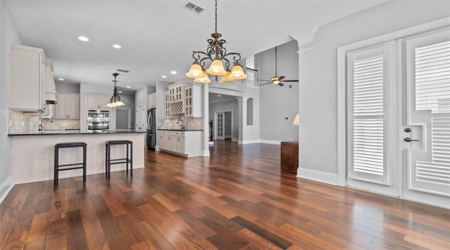 Dining Area Off Kitchen