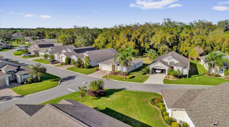 Davenport, Florida 33837, 2 Bedrooms Bedrooms, ,2 Bathroomsbathrooms,Residential,For Sale,Vista Oaks Way,Mfro6287380