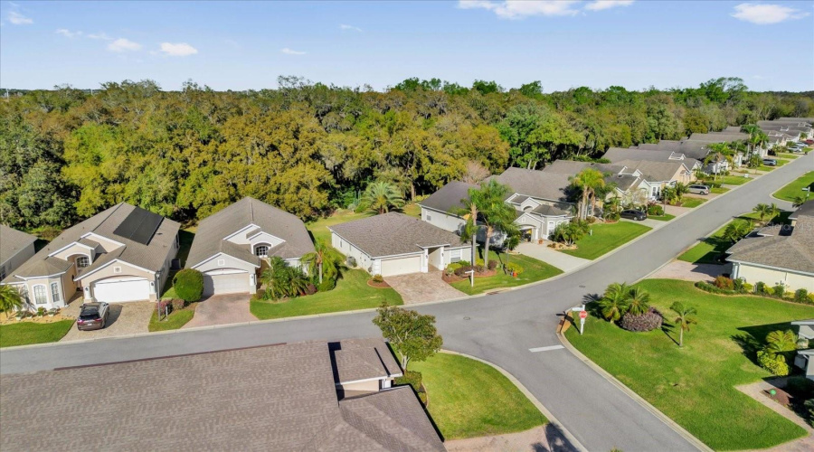 Davenport, Florida 33837, 2 Bedrooms Bedrooms, ,2 Bathroomsbathrooms,Residential,For Sale,Vista Oaks Way,Mfro6287380