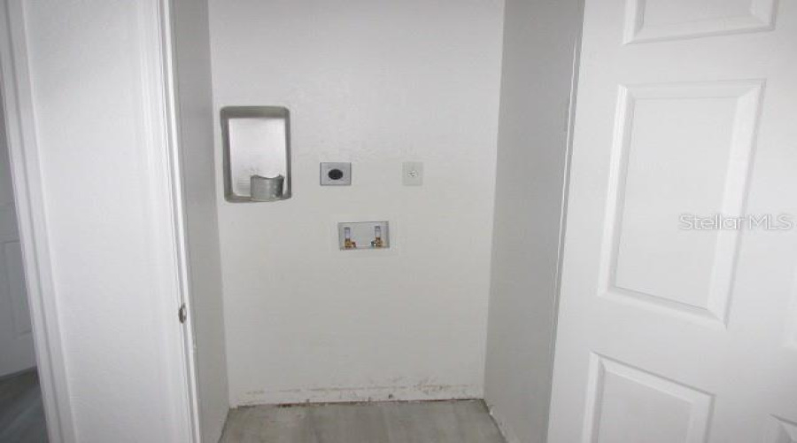 Washer And Dryer Closet