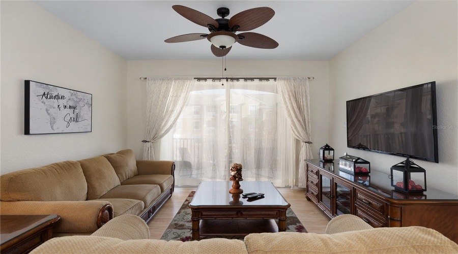Kissimmee, Florida 34747, 3 Bedrooms Bedrooms, ,2 Bathroomsbathrooms,Residential,For Sale,Almaton,Mfro6288278